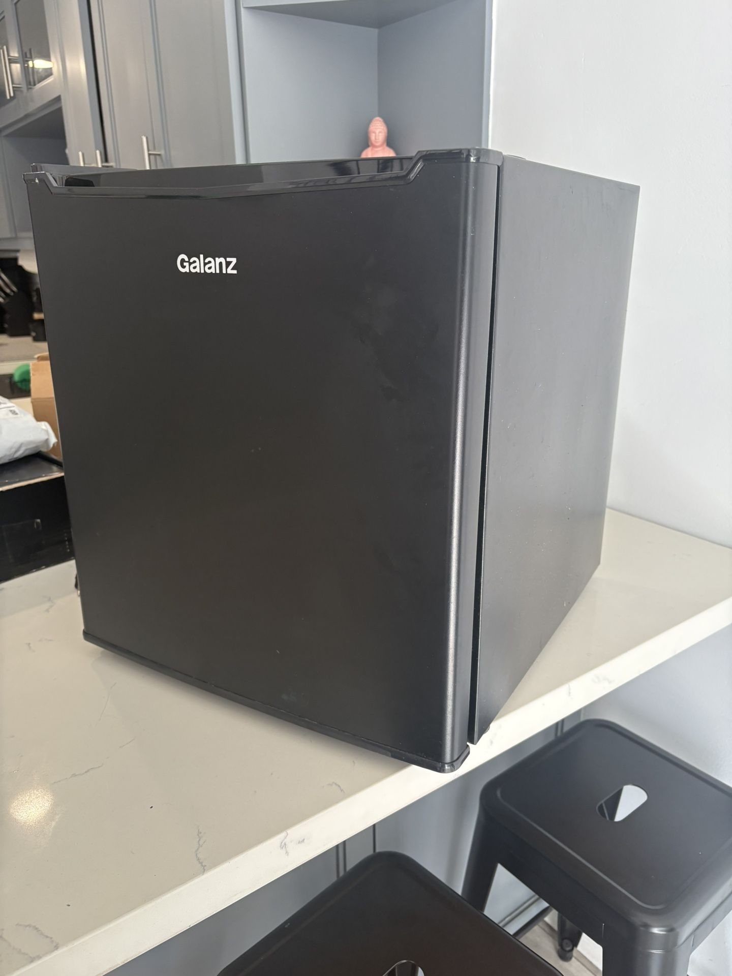 Galanz Mini Fridge 1.7 cu ft (Black) 