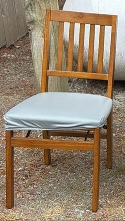 Wood Folding Chairs - Set of 5