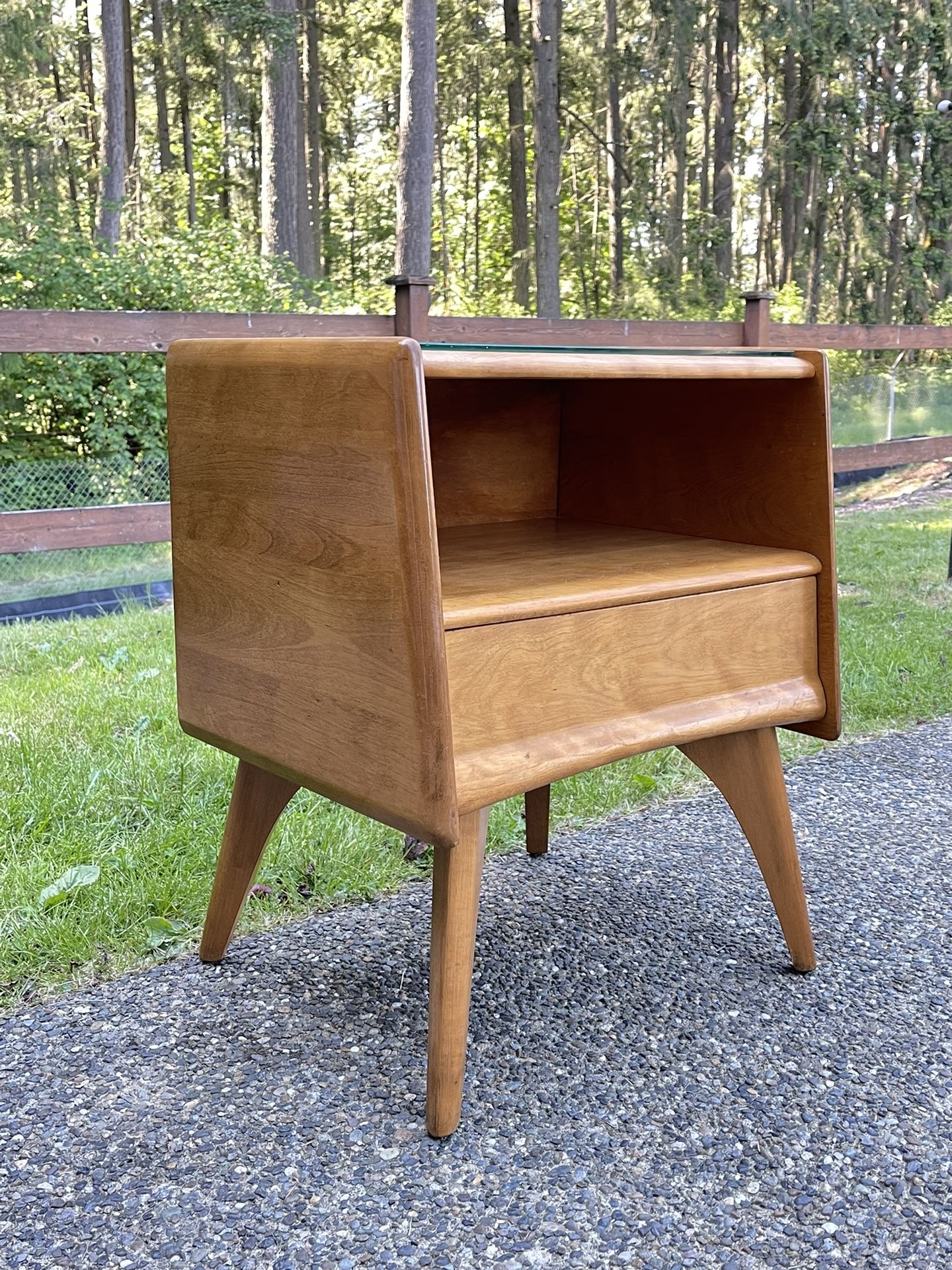 Mid Century Modern Heywood Wakefield M578 Trophy Night Stand