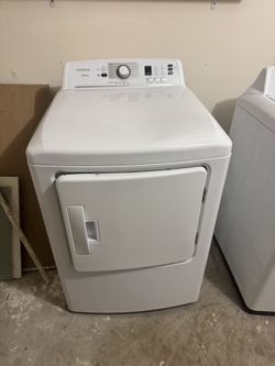 Inisgnia washer and dryer