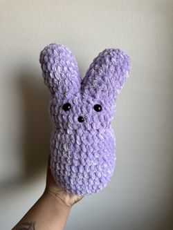 Crocheted Bunny Peep