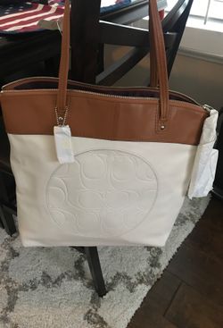 Beautiful brand new Coach handbag