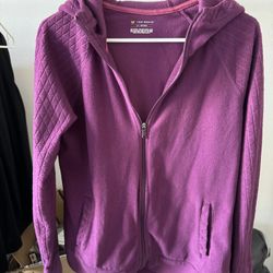 Women’s Fleece Sweatshirt