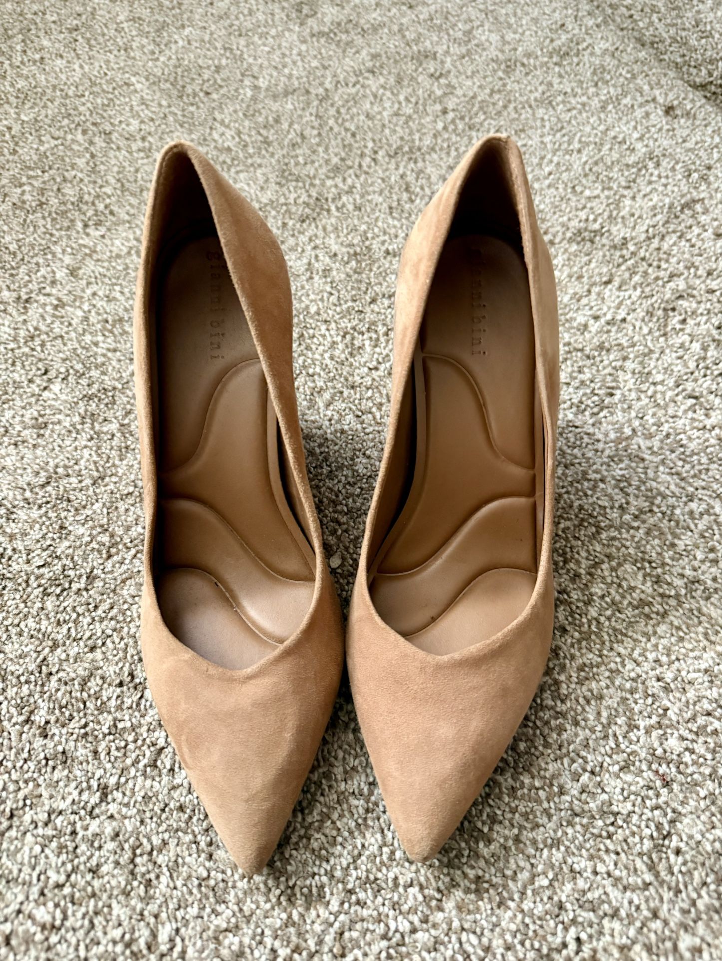 Gianni Bini Suede Tan Wedge
