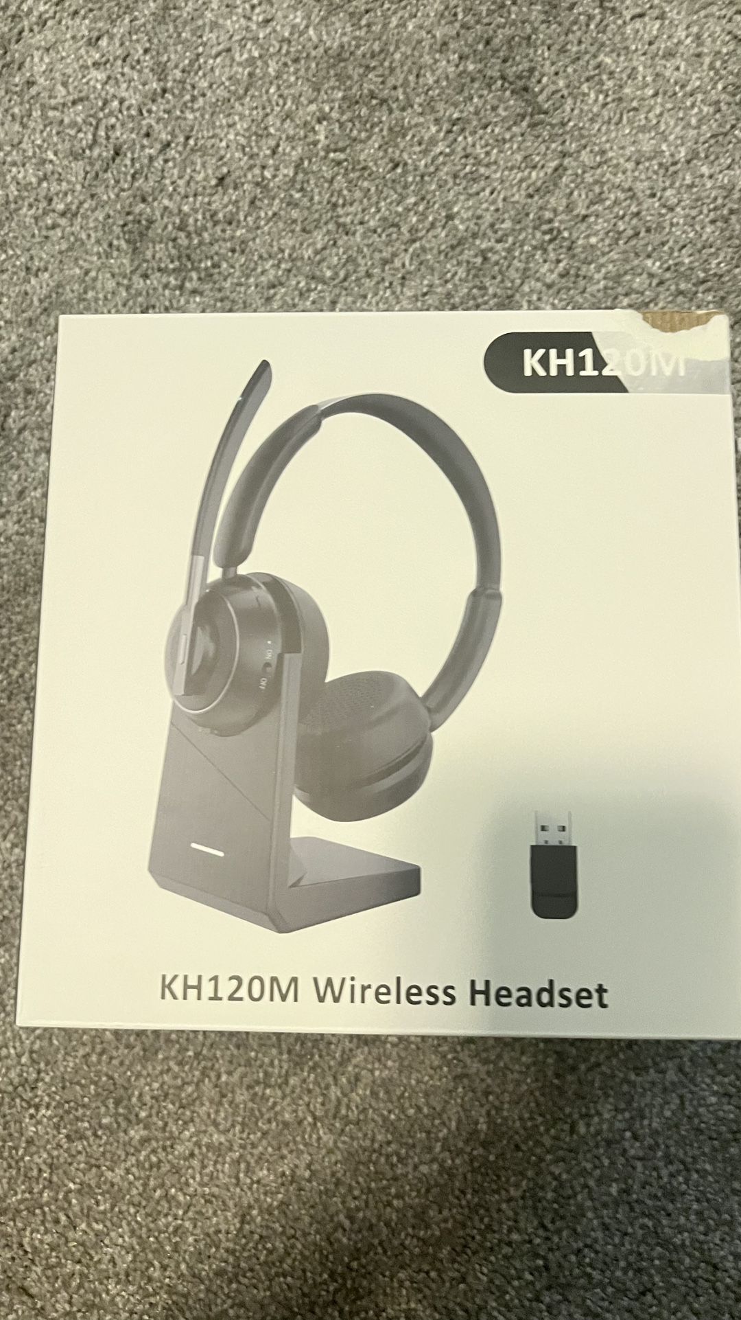 Gray gaming headphones
