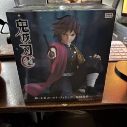 Giyu Figure ( Demon Slayer ) 