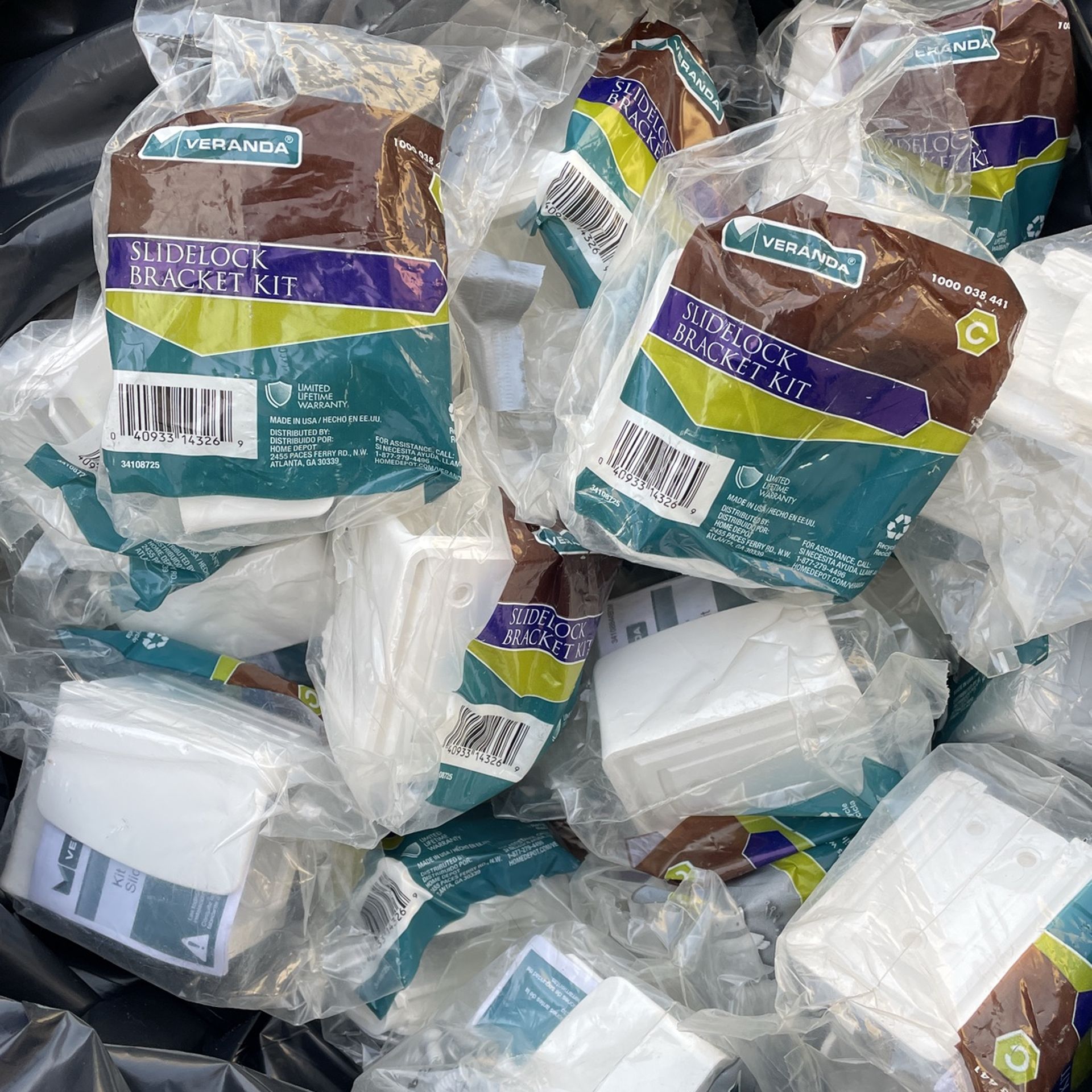 35 Pieces For Vinyl Fencing New Never Used Asking For All $100