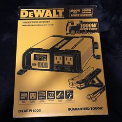 DEWALT. 1000-Watt Portable Car Power Inverter 