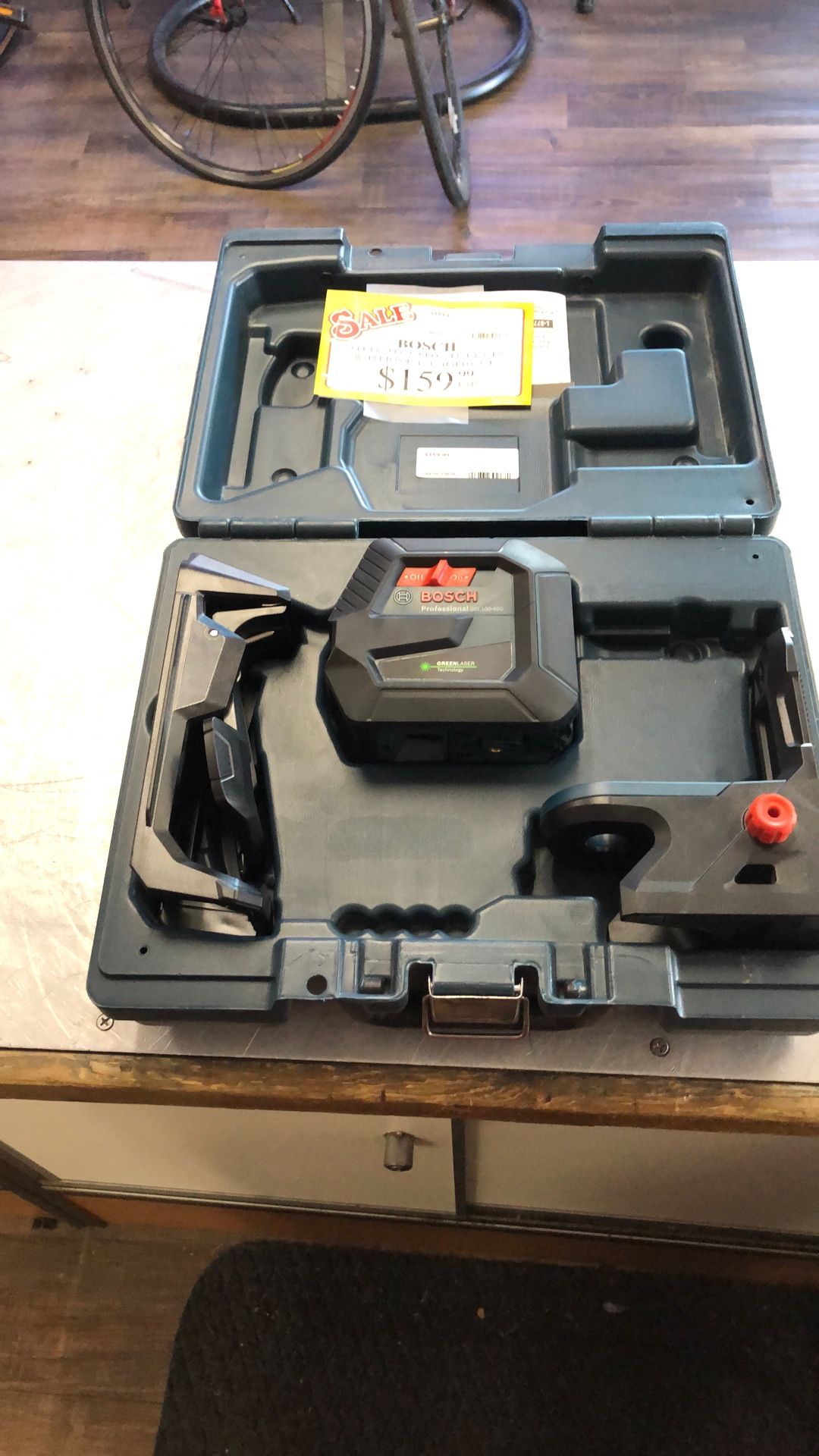 96091 Bosch GCL-100-40G Self Leveling Cross Line Laser W/ Plub Points In Hard Carry Case 579658