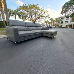 SOFA COUCH SECTIONAL - SOFIA VERGARA 🛻DELIVERY AVAILABLE🛻
