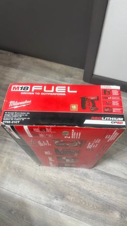 New Milwaukee 2746-21CT M18 FUEL 18 Gauge Brad Nailer Kit