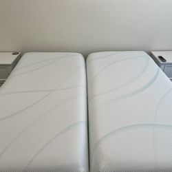 Tempur-Pedic Ergo Smart King Bed - Like New!