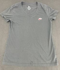 Nike Women’s Small Black V-Neck T-Shirt Embroidered Swoosh Logo Tee