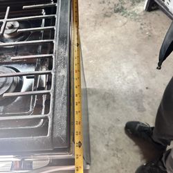 WHIRLPOOL RANGE 30- IN