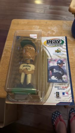 Ichiro Seattle Mariners 2001 MLB Bobblehead Figure