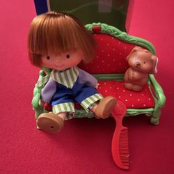 Strawberry Shortcake Huckleberry Pie w Pupcake Pet.