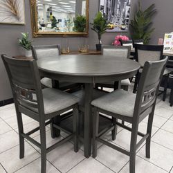 4 Chairs Dining Set! 