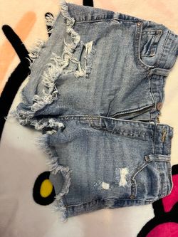 Wallflower jean shorts size 3