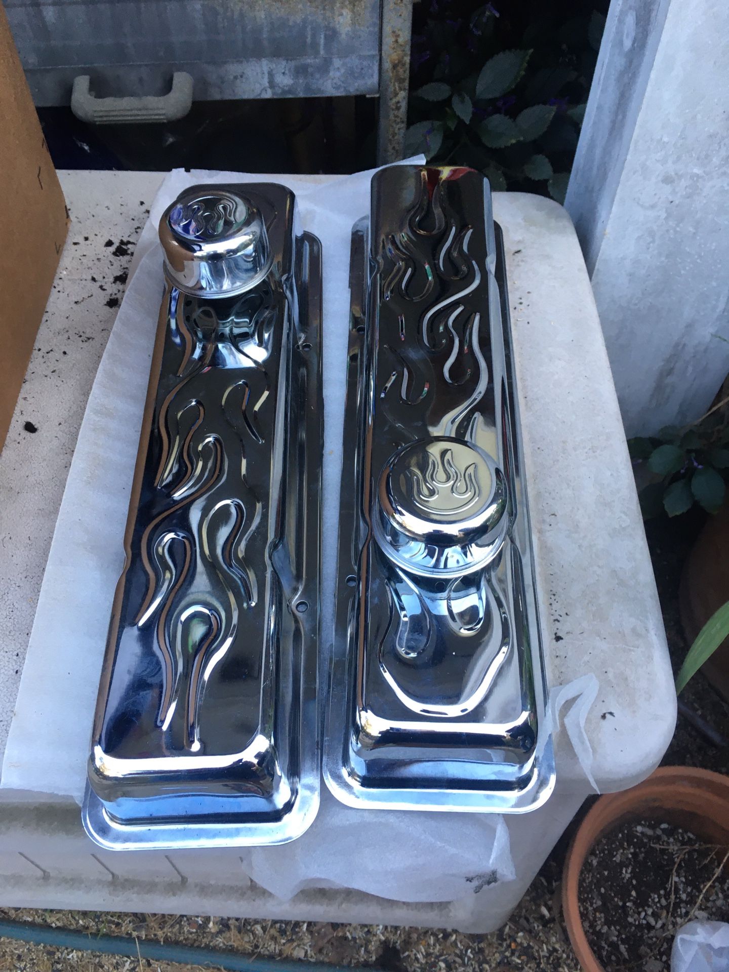 Chevy Chrome Valve Covers W Caps & Gaskets
