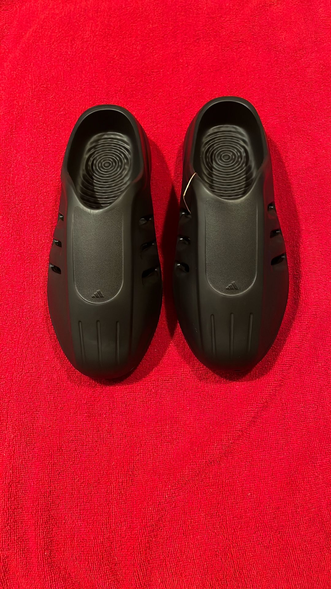 New Adifom IIInfinity Mule Size 12 Men’s /womens Sz.13