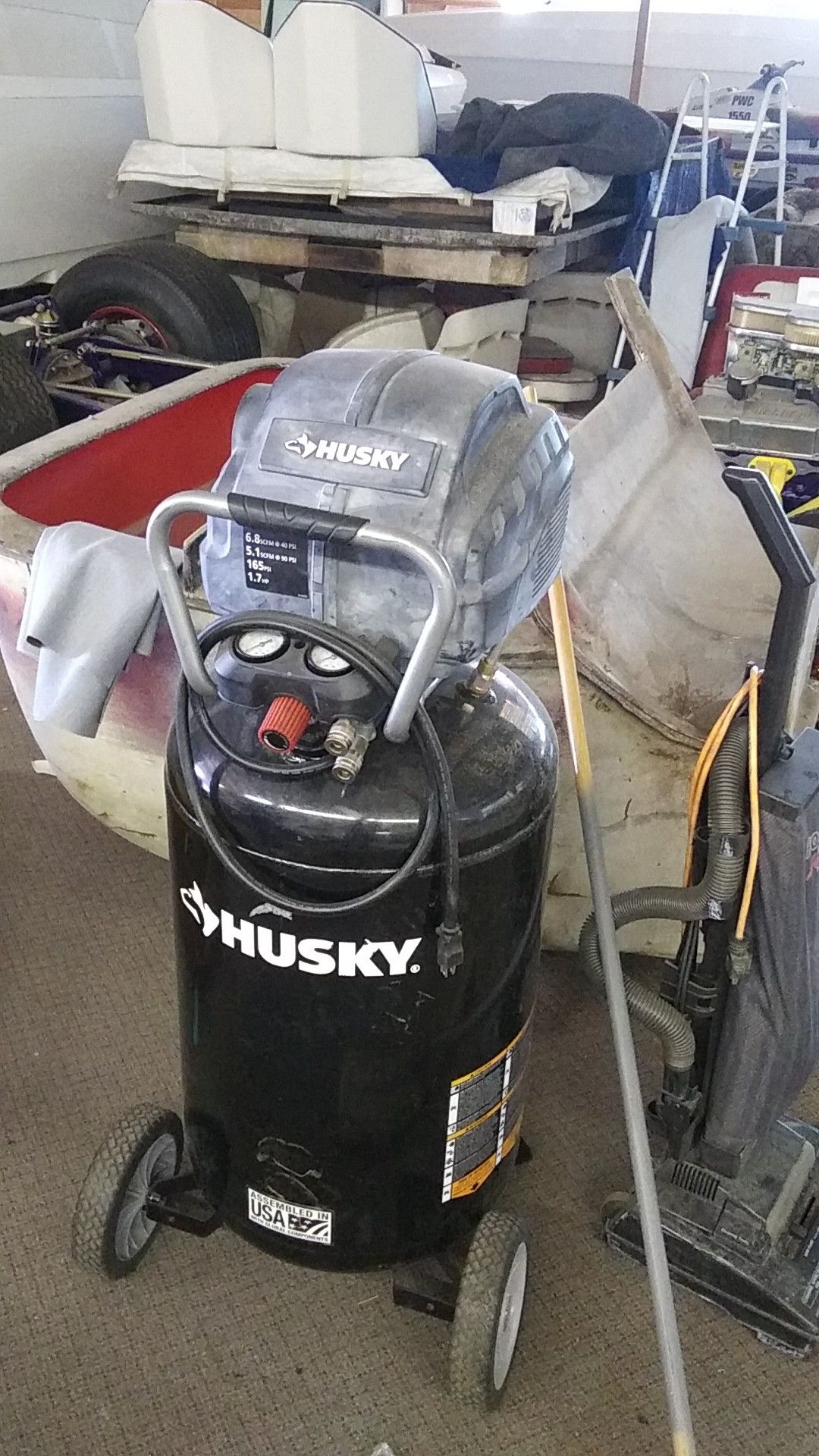 Husky 33 gallon compressor like new for Sale in Phoenix, AZ OfferUp