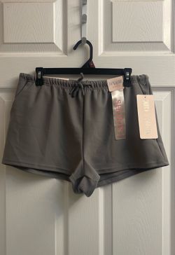 Brand new Juniors light grey shorts size L