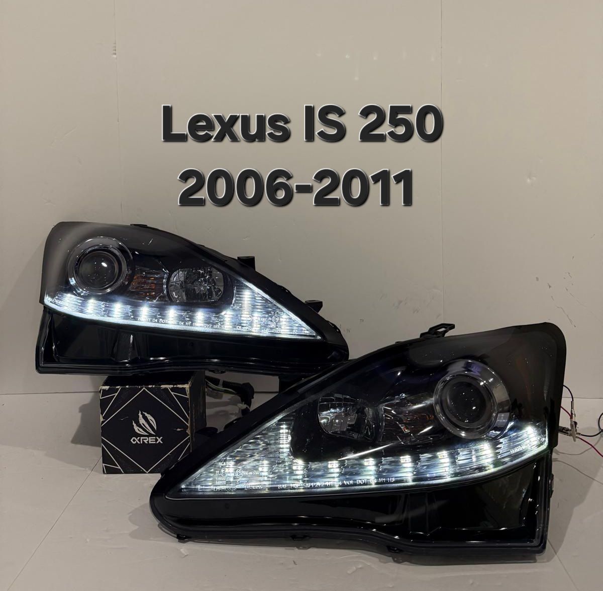 Lexus IS 250 2006-2011 Headlights