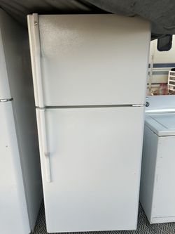 KENMORE  Refrigerator 