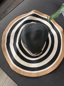 Vince camuto beach Hat