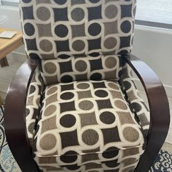 Recliner 3 Positions. Like New