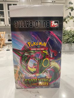 POKEMON EVOLVING SKIES BUILD & BATTLE DISPLAY BOX SEALED