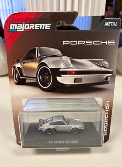 Majorette die cast