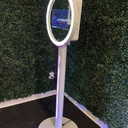 Photobooth And 305 Kodak Picture Printer 