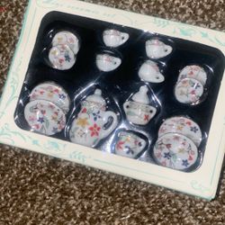 miniature ceramic tea set 