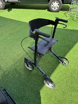 Four-Wheel Rollator Walker with Seat