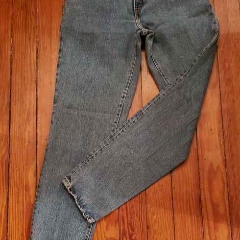 red tag Classic 550 Levi's Size 8 Long