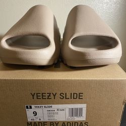 Adidas Yeezy Pure Size9