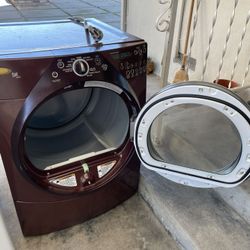Whirlpool  Dryer - Pick Up TODAY!