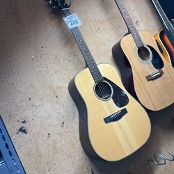 Yamaha Guitar