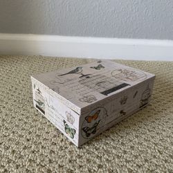 Bird And Butterfly  Stationery Set In Box With Cards And Envelopes