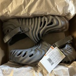 Crocs salehebembury xthepollexclog niagara