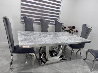 Marble tablie with 8 chairs