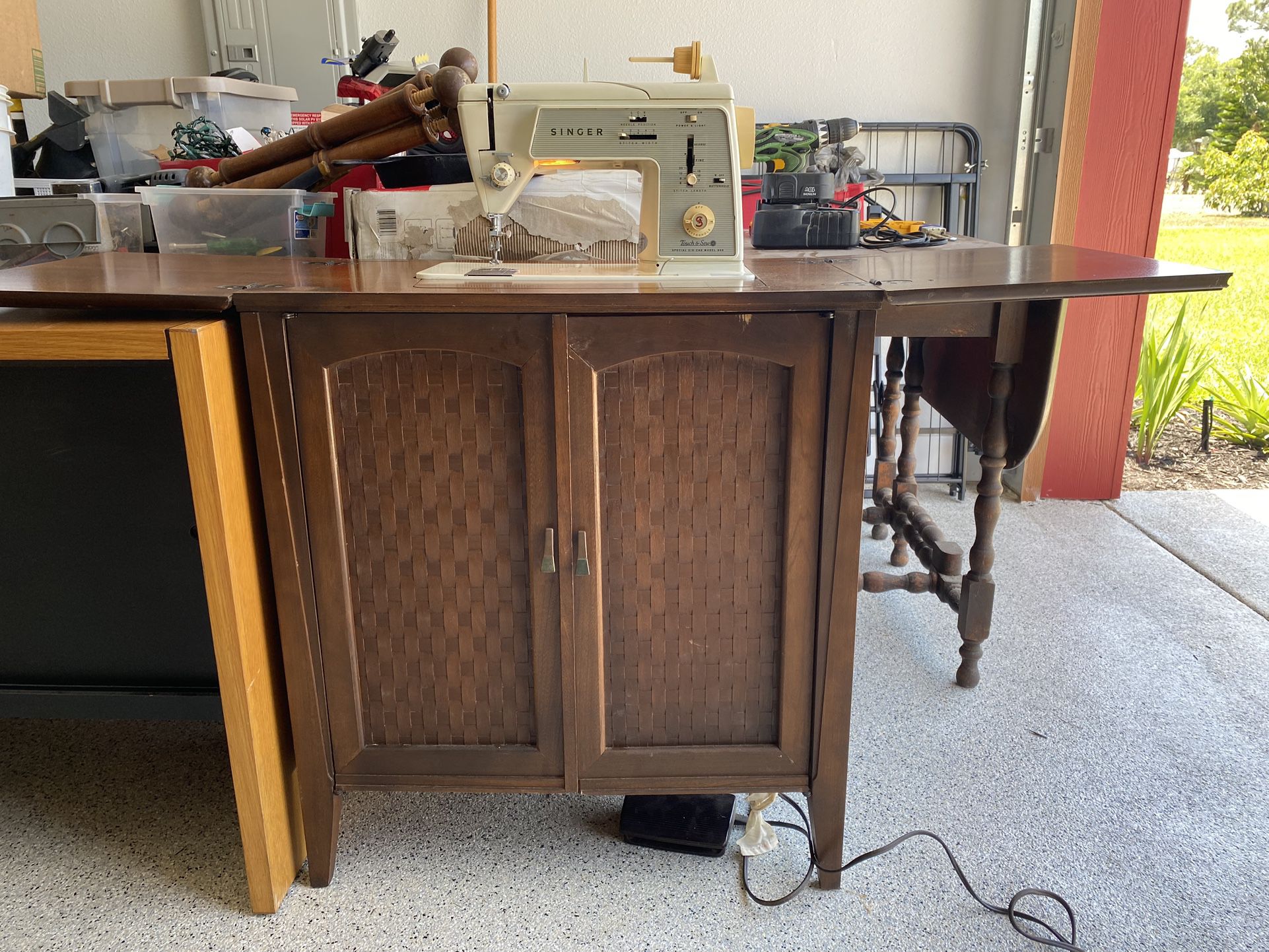 Sewing Machine Cabinet With Singer Sewing Machine 