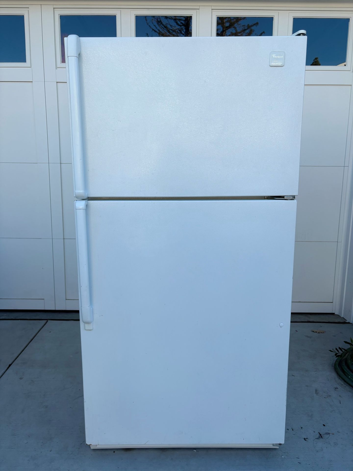 Super Large Capacity Refrigerator Works Great!