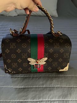 Queen bee satchels