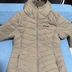 Columbia Women’s Jacket XL Worn Only A Few Times