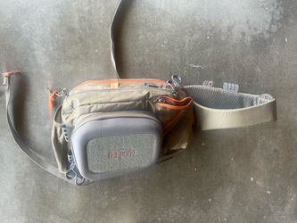 Fish Pond Sling Pack