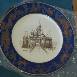 25th Anniversary Of Disneyland Dinner Plate