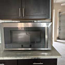 whirlpool  Over-the-range microwave