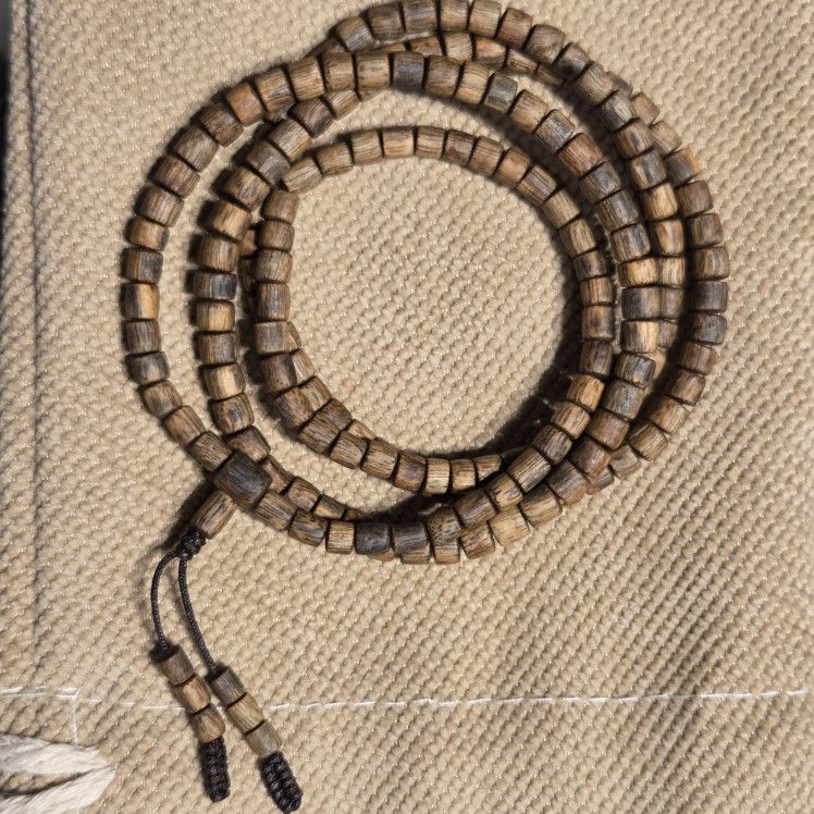 Agarwood Necklace/Breacelat